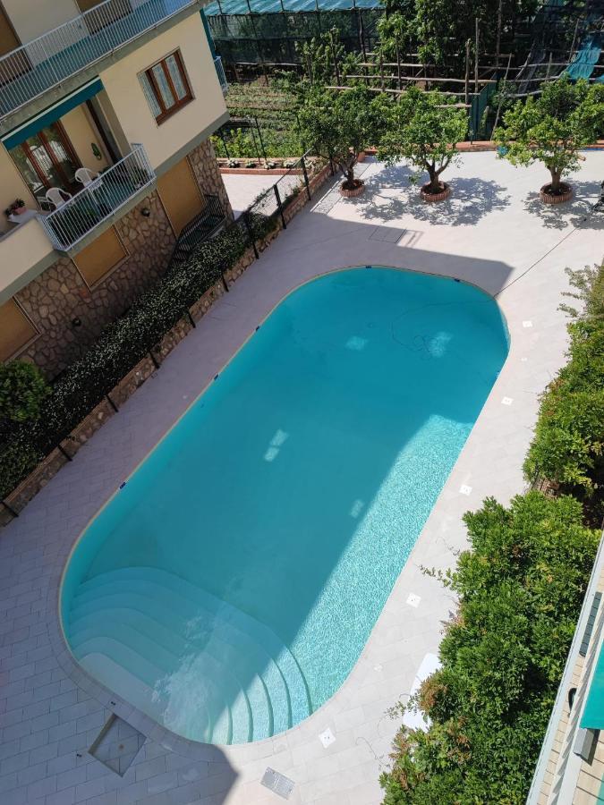 Apartament White House Sorrento - Casa Vacanza Zewnętrze zdjęcie